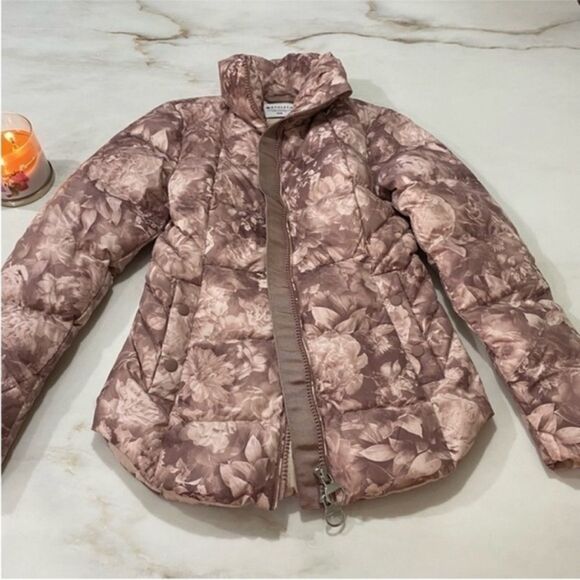 Athleta Downtown Printed Jacket in Antoinette Floral Pink Down Coat - Picture 3 of 10